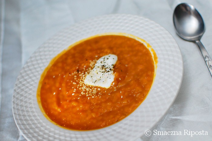 Zupa z pieczonej marchewki z nutą pomarańczy i kuminem
